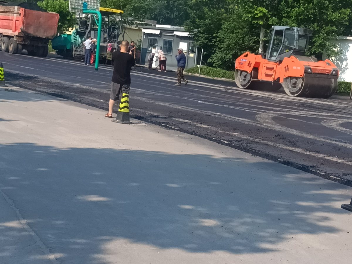 沥青路面